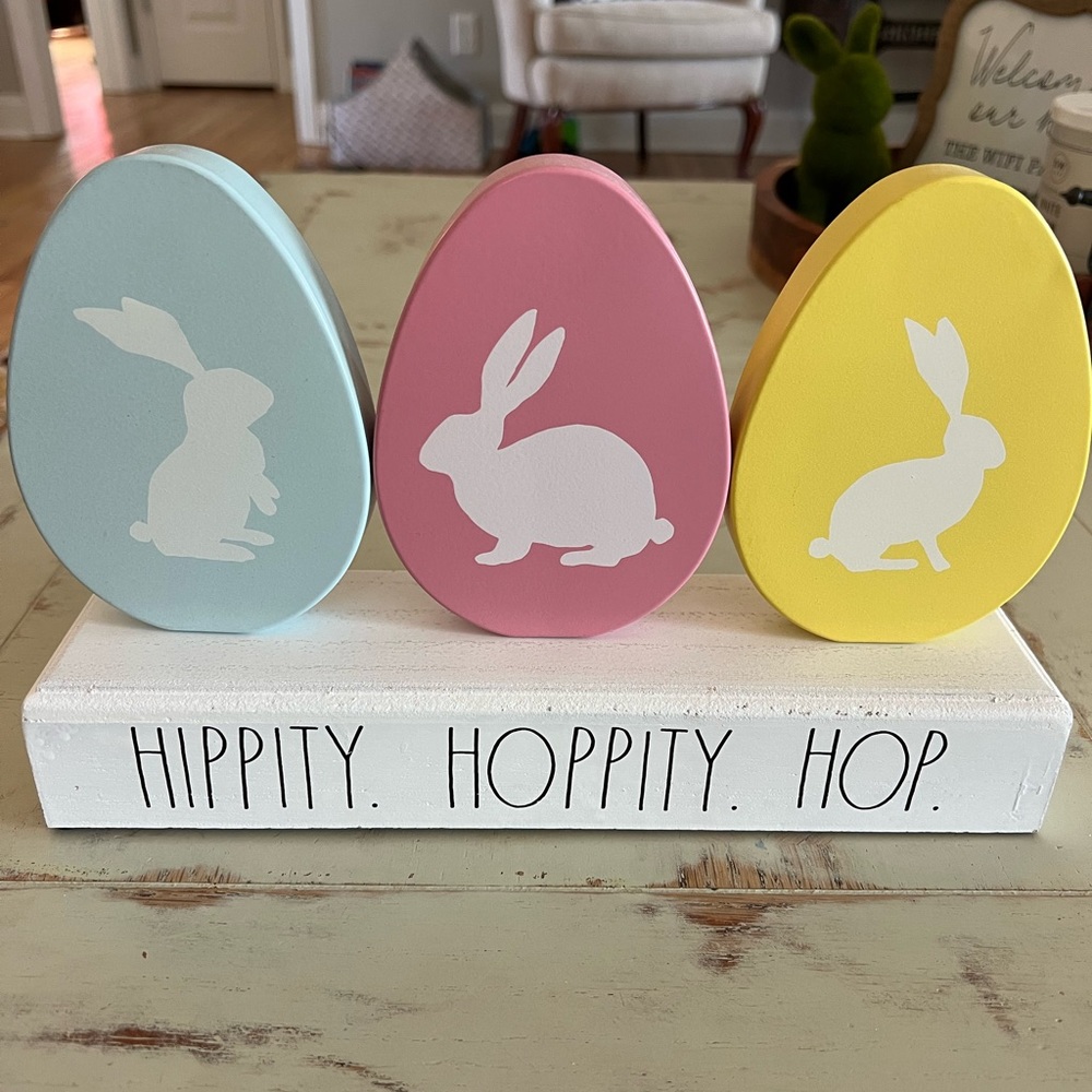 Rae Dunn Easter sign